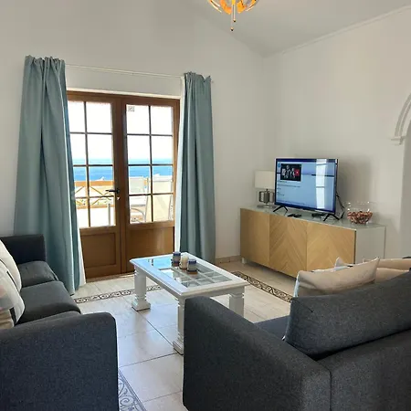 7a La Cumbra Apartment *